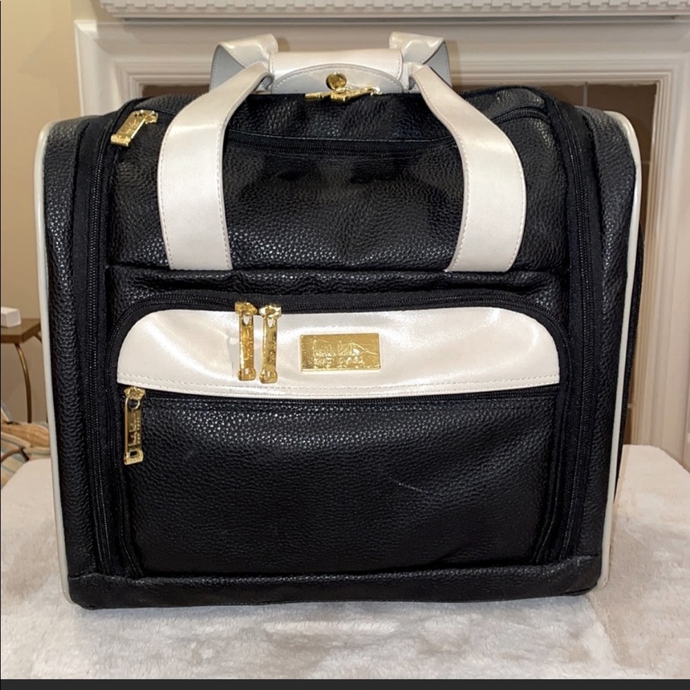 Nicole Miller Carry On Luggage